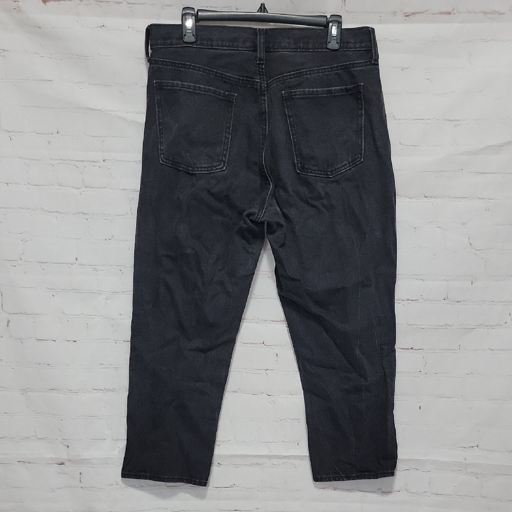 Old Navy Women's Black Relaxed Jeans - Picture 3 of 3